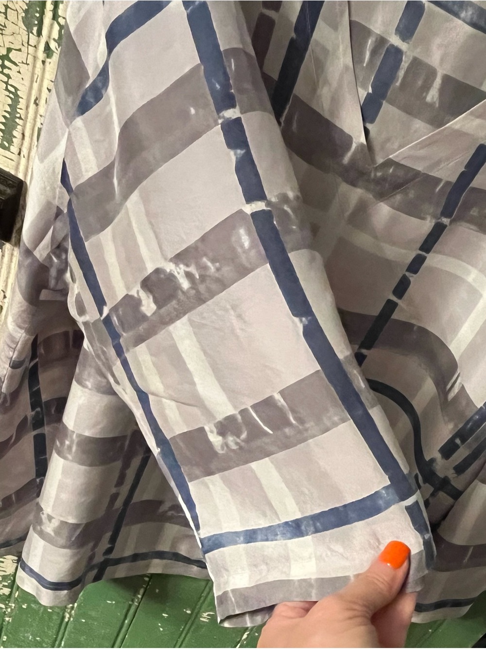 EILEEN FISHER SILK Blue & Gray Plaid V-Neck Top SizeXL - Picture 3 of 8